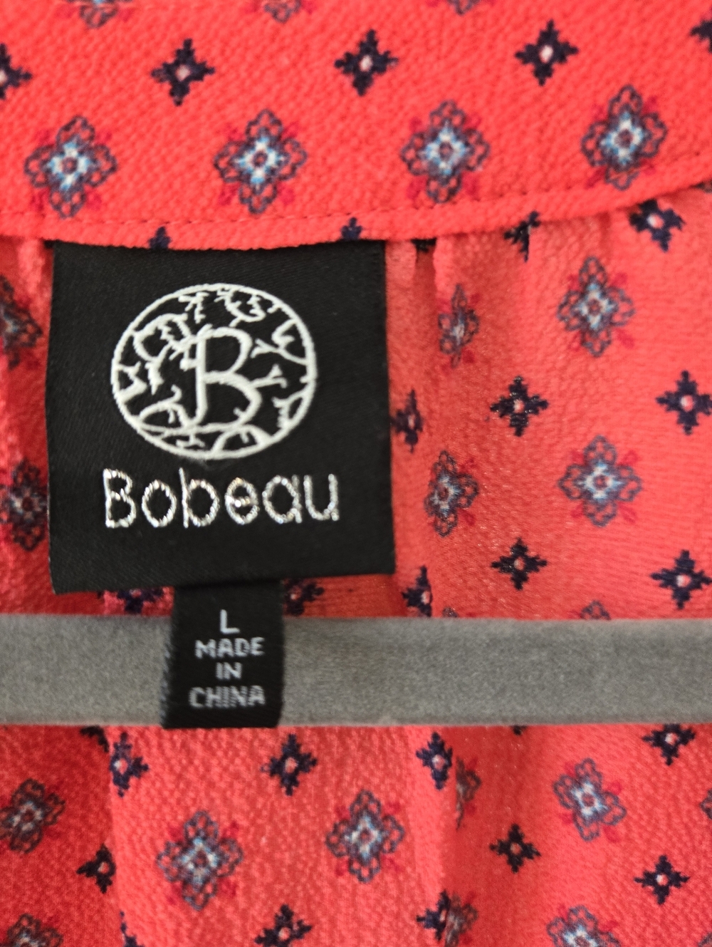 NWOT Women's Bobeau Red Sleeveless Tie V Neck Print Camisole Diamond Paisley L - Picture 8 of 11